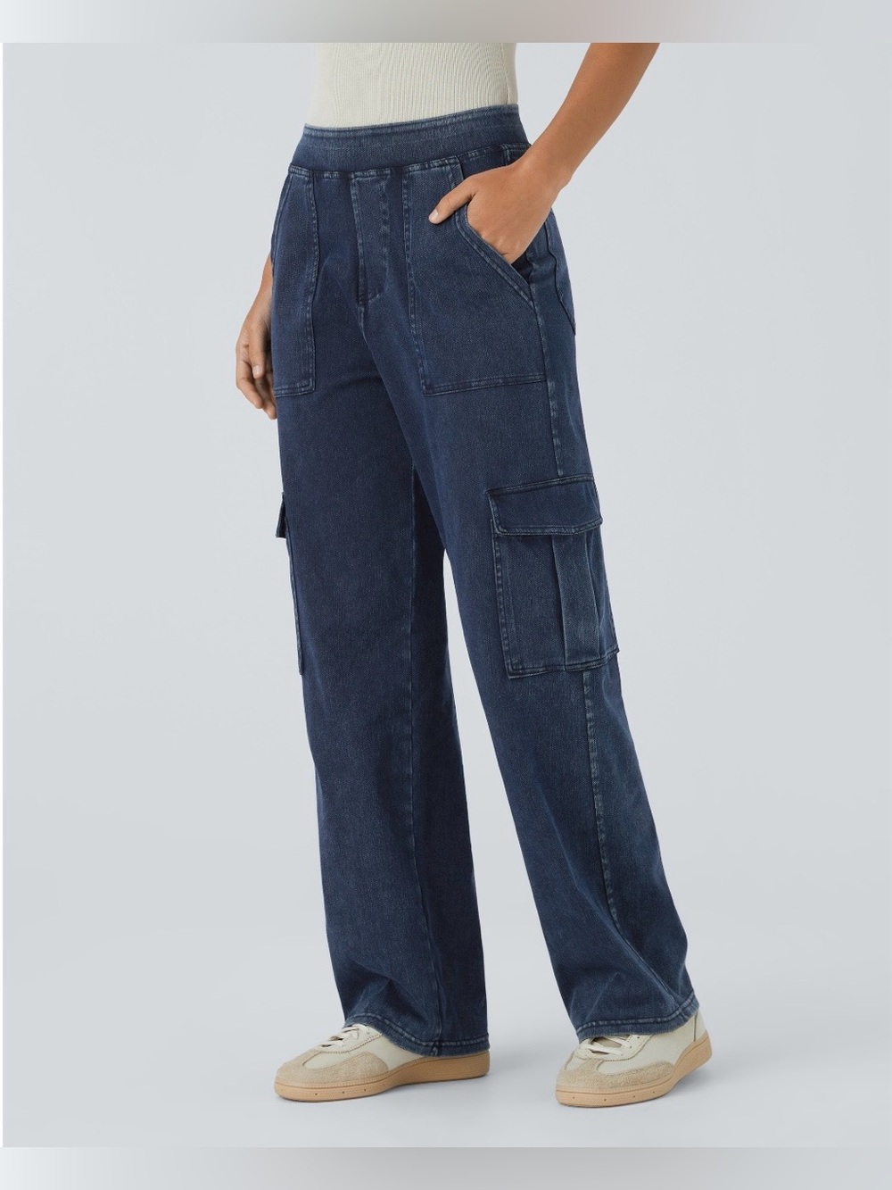Halara Mid Rise Pockets
Straight Leg Casual Cargo Jeans